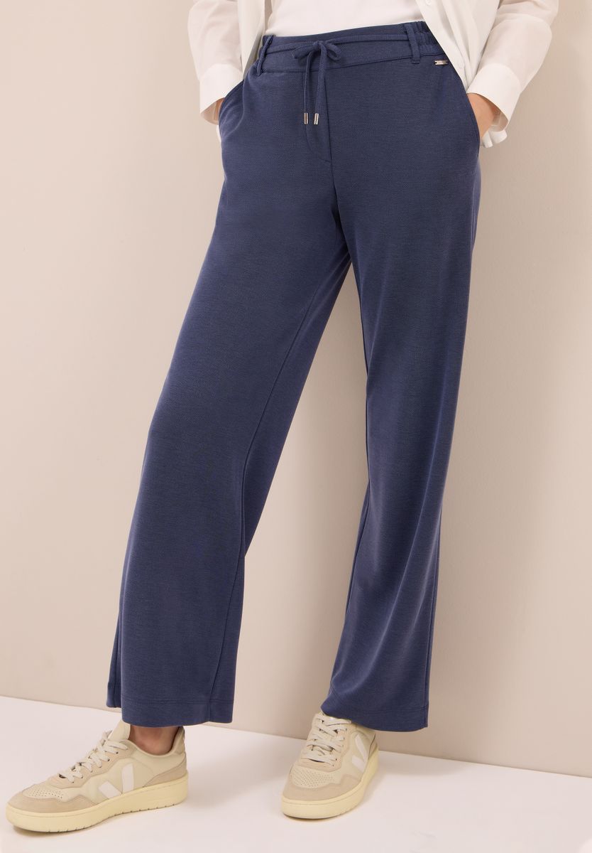 Wide Leg Hose