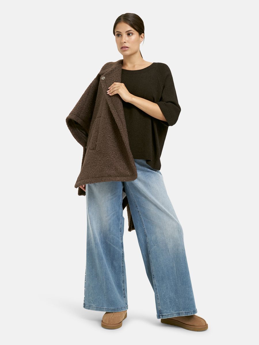 Loose fit Pullover with 1/2 sleeves and round neck
