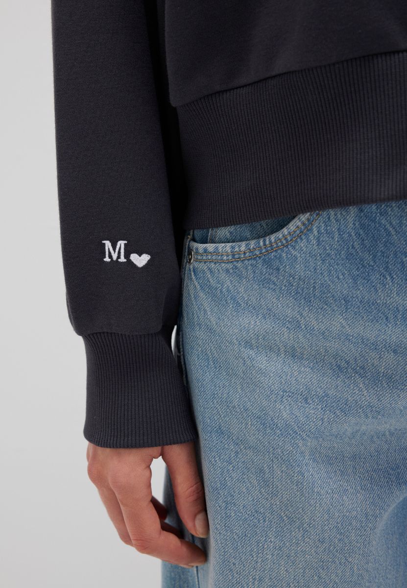 CREW NECK SWEATSHIRT