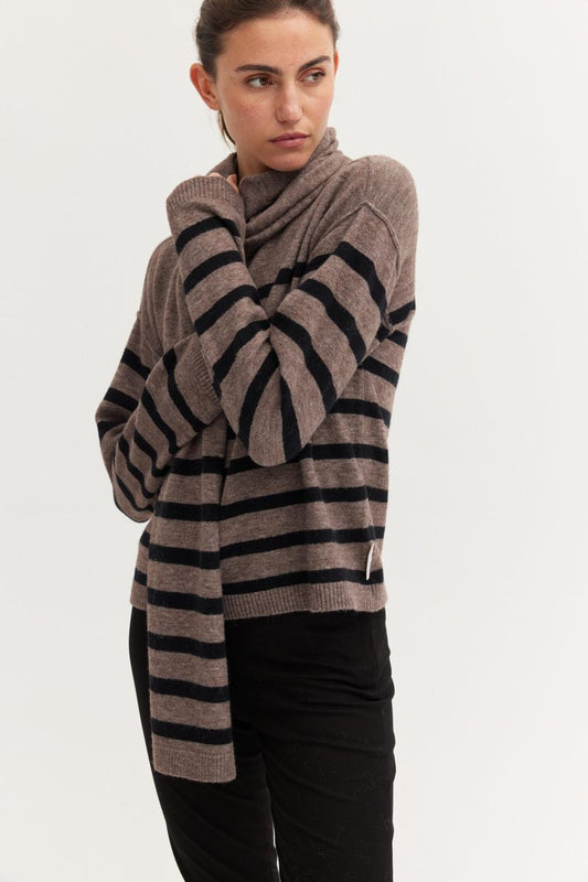 Woolen striped Pullover