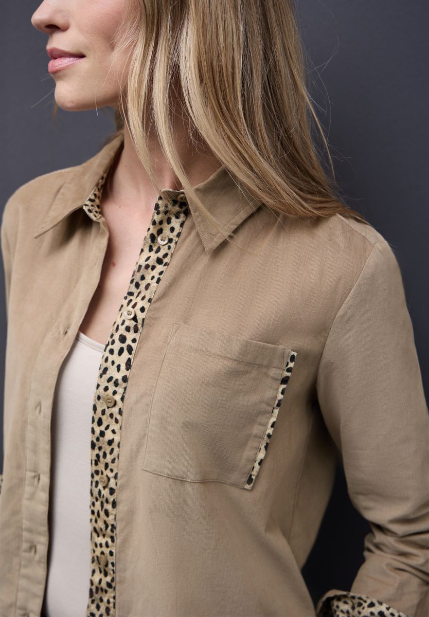 Cordbluse mit Tapedetails