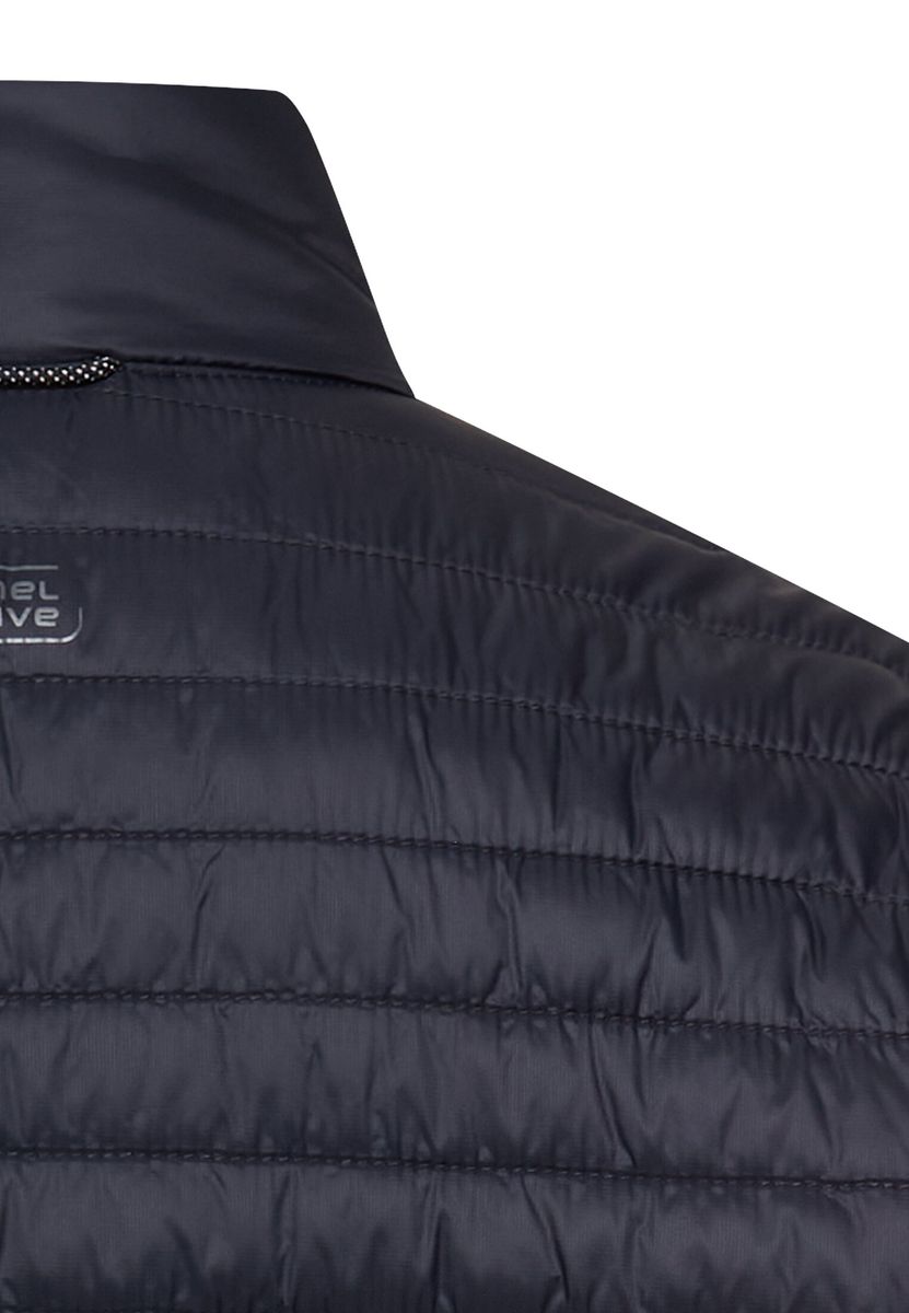 Stepppjacke mit wasserabweisender Funktion