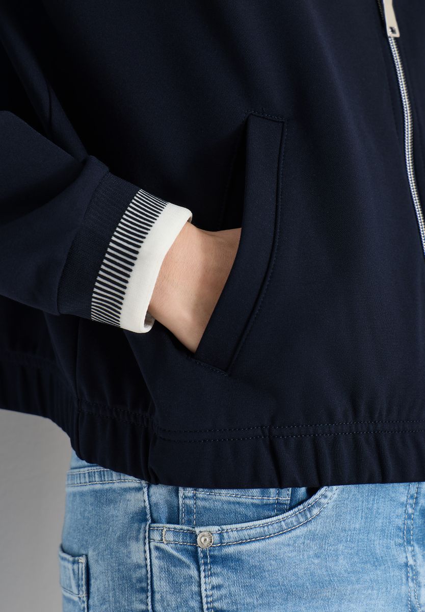 Blouson aus Jersey mit Knontrastdetails