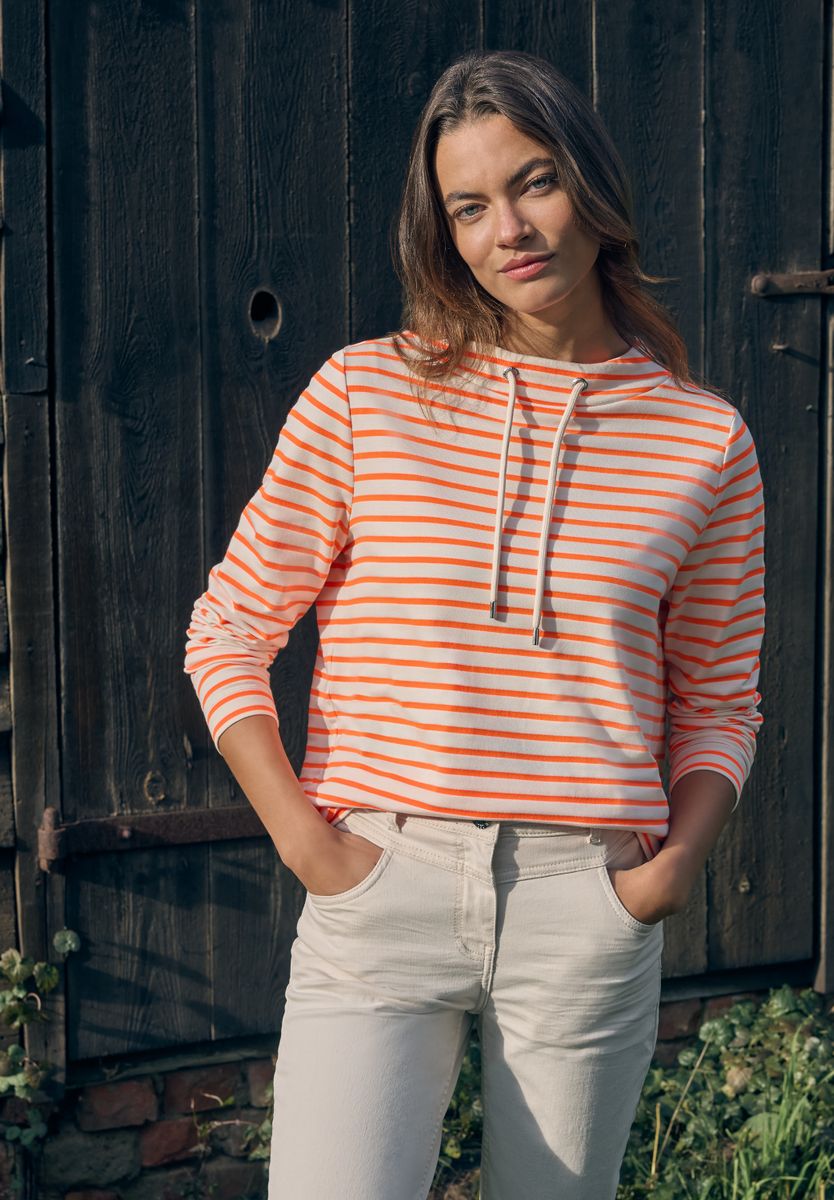 Gestreiftes Shirt