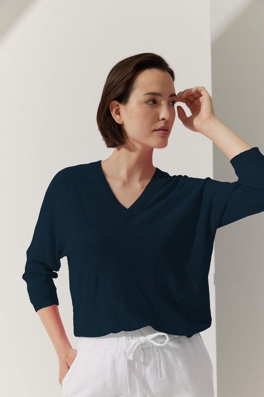 Linen V-Neck knitted