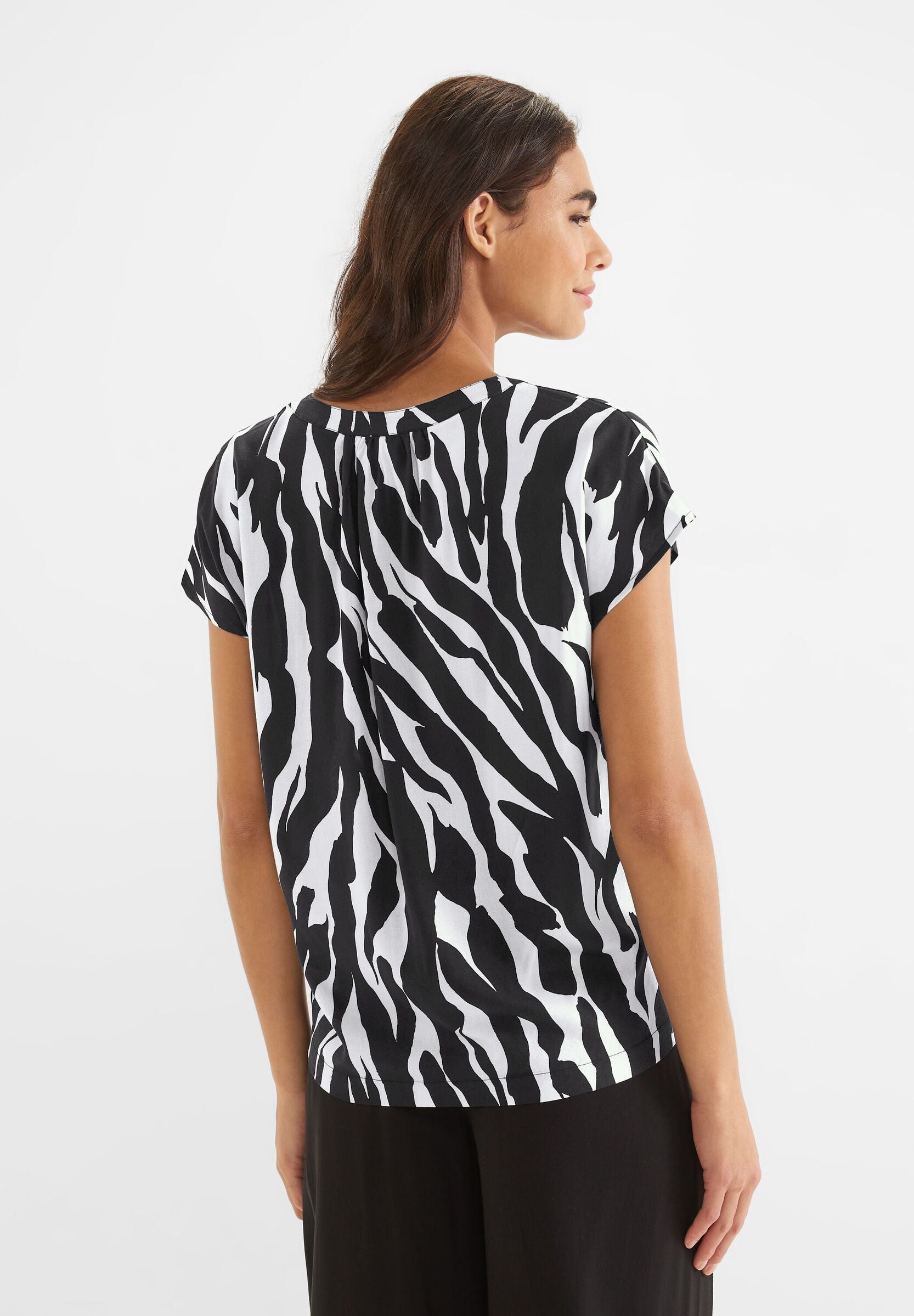 LTD QR shirtblouse w splitneck