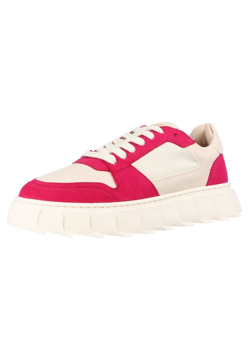 London Suede Sneaker