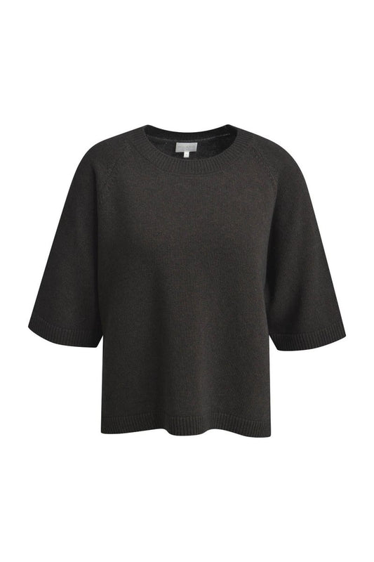 Loose fit Pullover with 1/2 sleeves and round neck