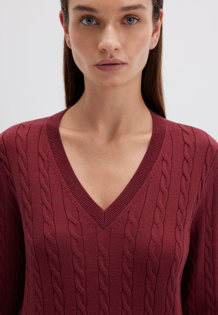 V-NECK SWEATER