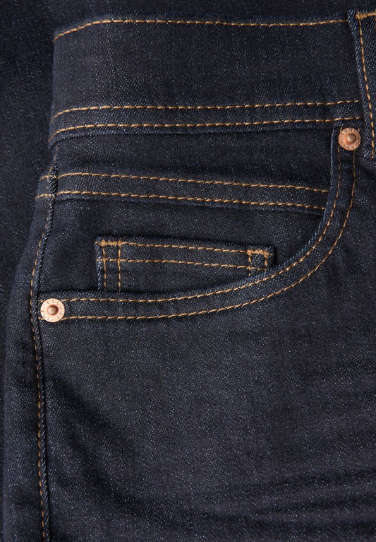 Rinsed Straight Leg Jeans