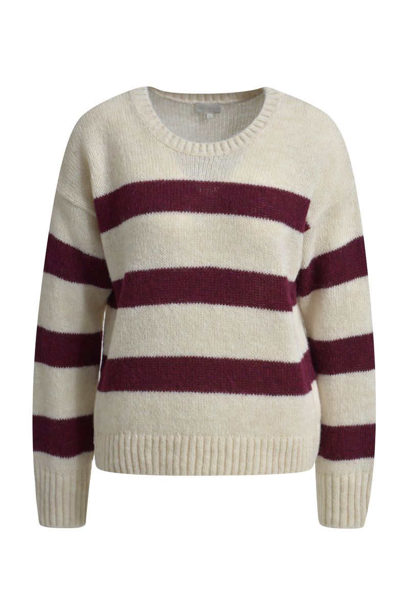 1/1 sleeve Pullover with oversized shoulders and normal fit