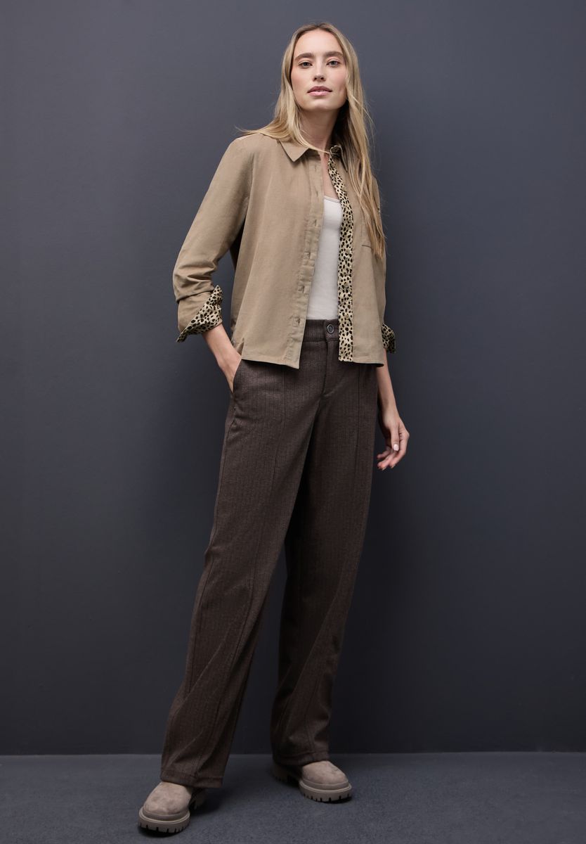 Cordbluse mit Tapedetails