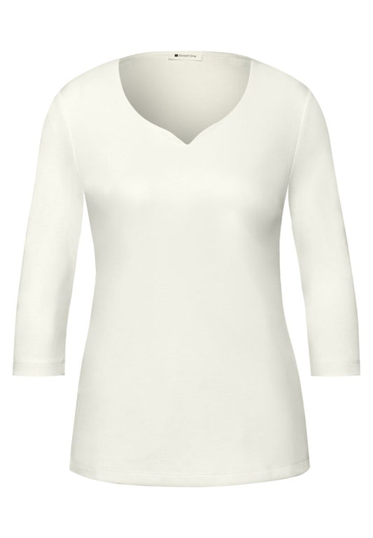 Shirt mit Herzausschnitt