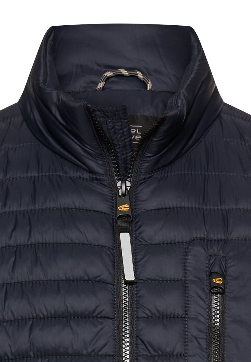 Stepppjacke mit wasserabweisender Funktion