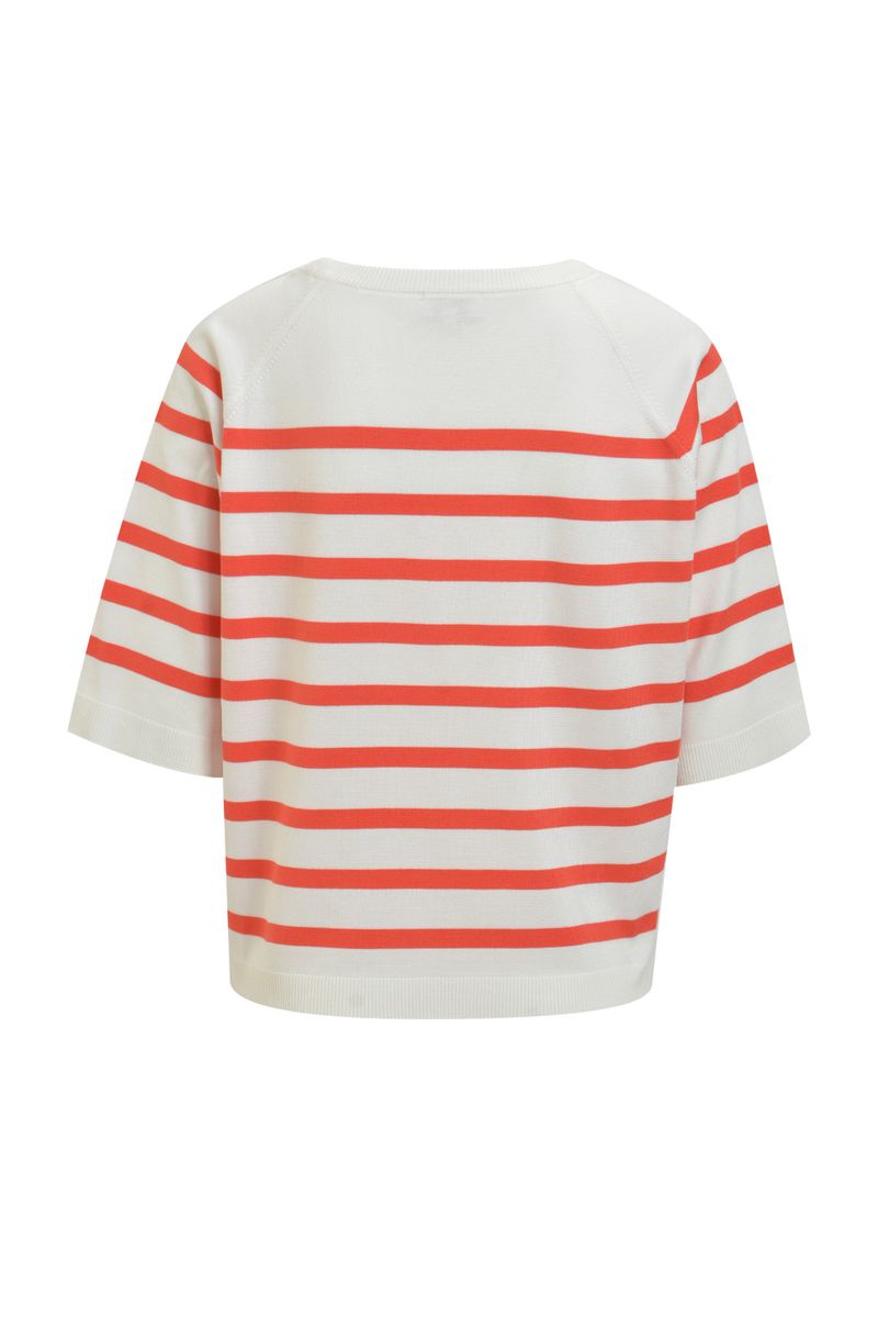 oversize pullover with 1/2 raglan sleeves