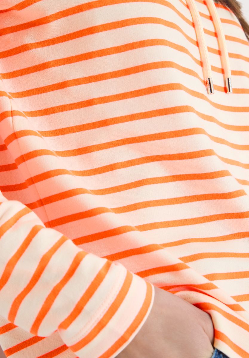 Gestreiftes Shirt