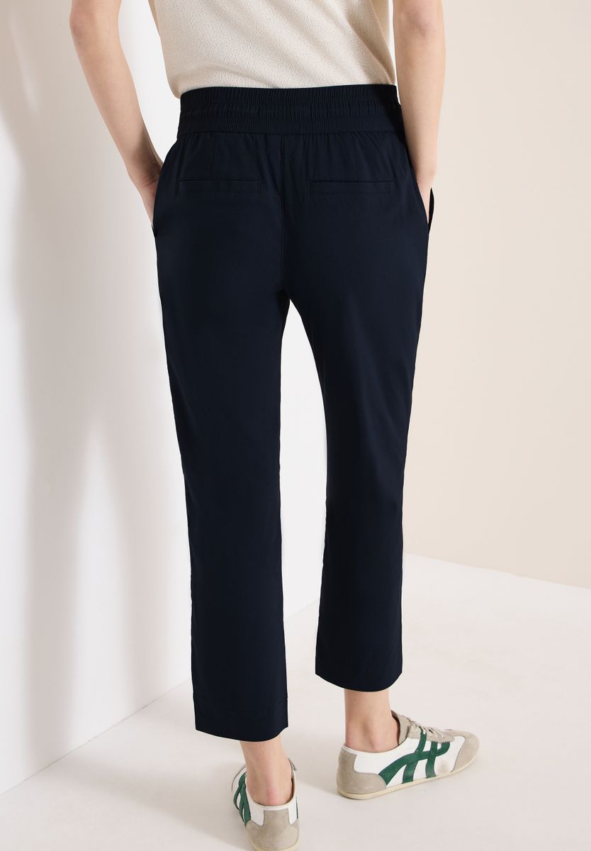 7/8 Mid Waist Slim Leg Hose im Casual Fit