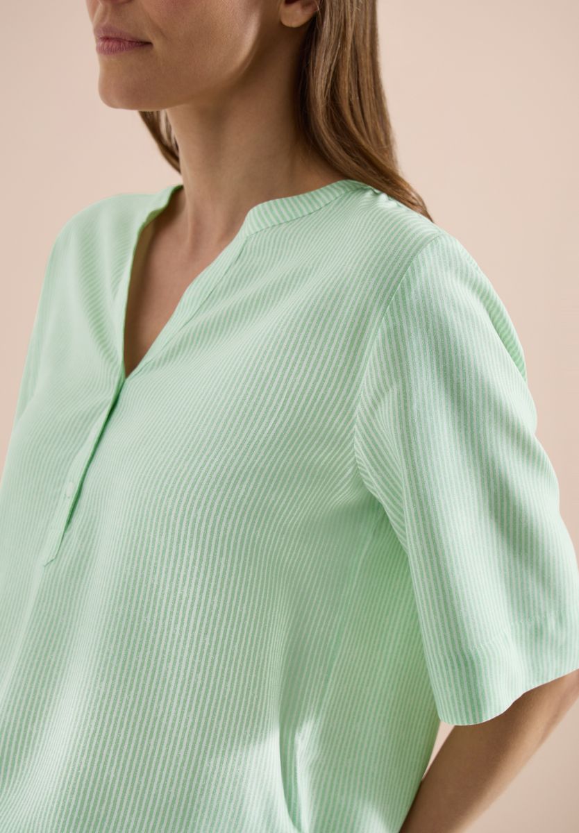 Kurzarm Bluse mit Split Neck und Streifen