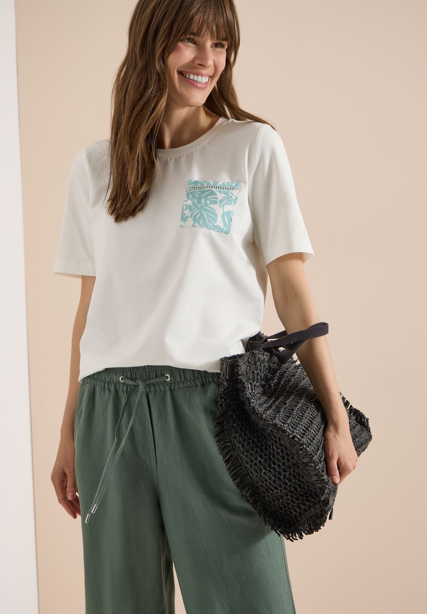 T-Shirt mit Rundhals und Brusttasche
