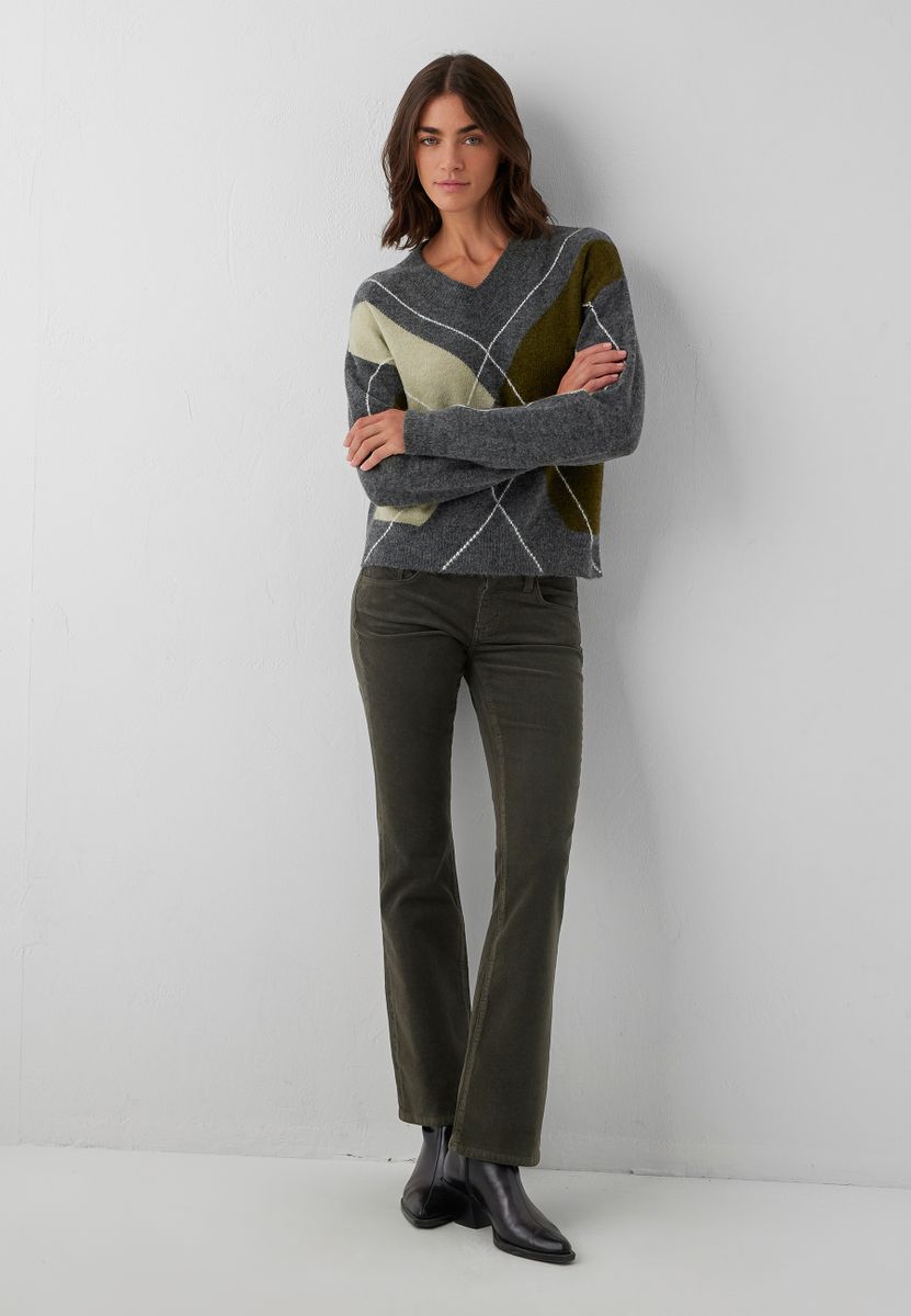 V NECK SWEATER