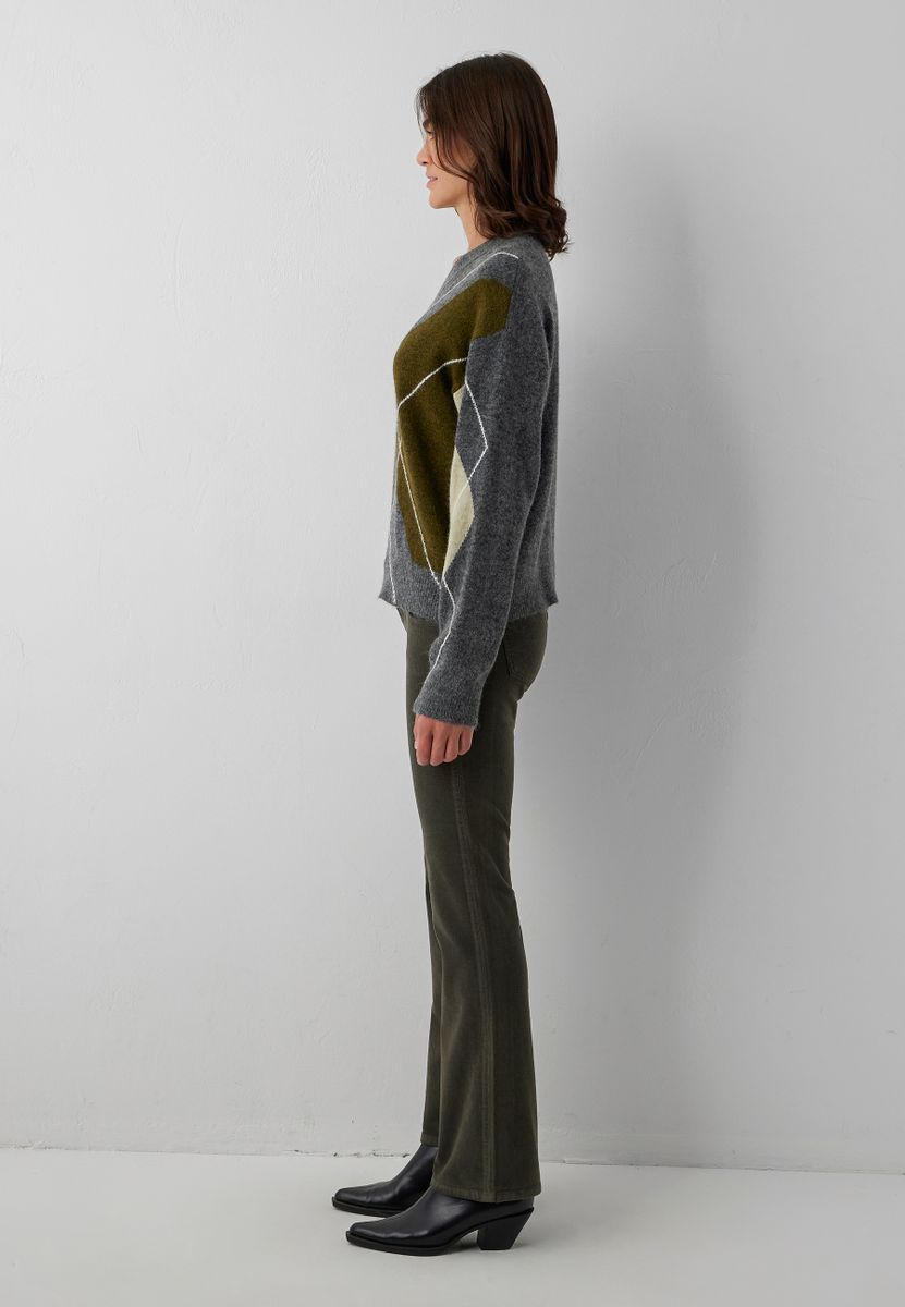 V NECK SWEATER