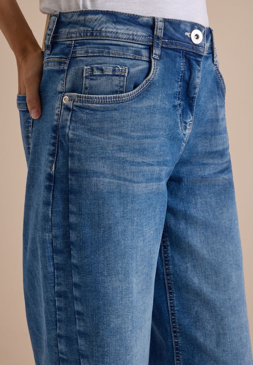 High Waist Barrel Leg Jeans im Loose Fit