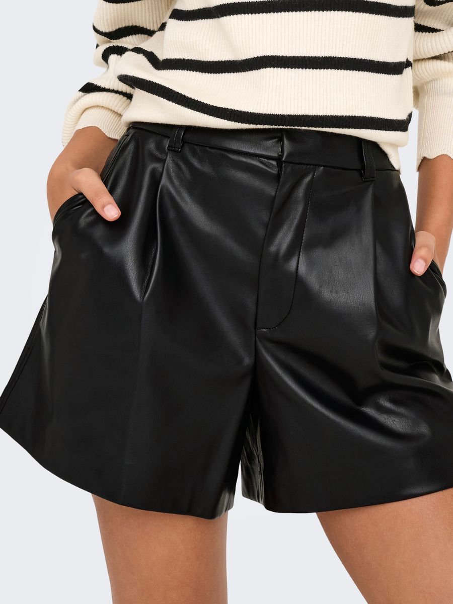 ONLSMOOTH HW FAUX LEA SHORTS CC PNT