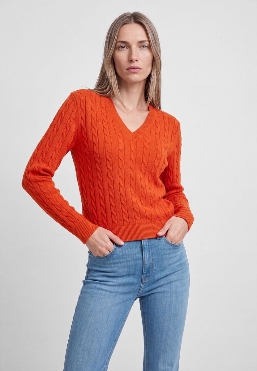 V-NECK SWEATER