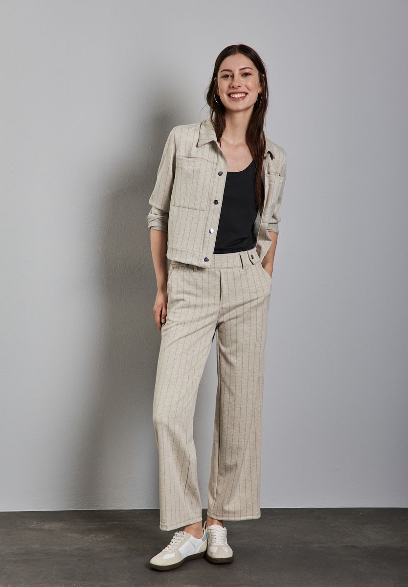 Basic Top mit Rundhals in Unifarbe