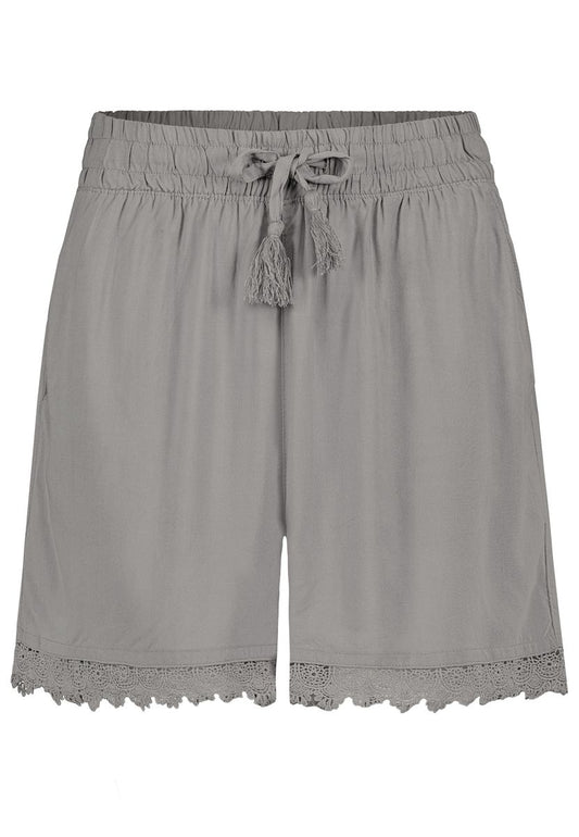 DOB Shorts, elastischer Bund mitBindeband und Tassel, Spitzenborte am Saum, Tascheneingriffe vorne